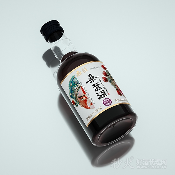 南枝桑葚酒侧面图