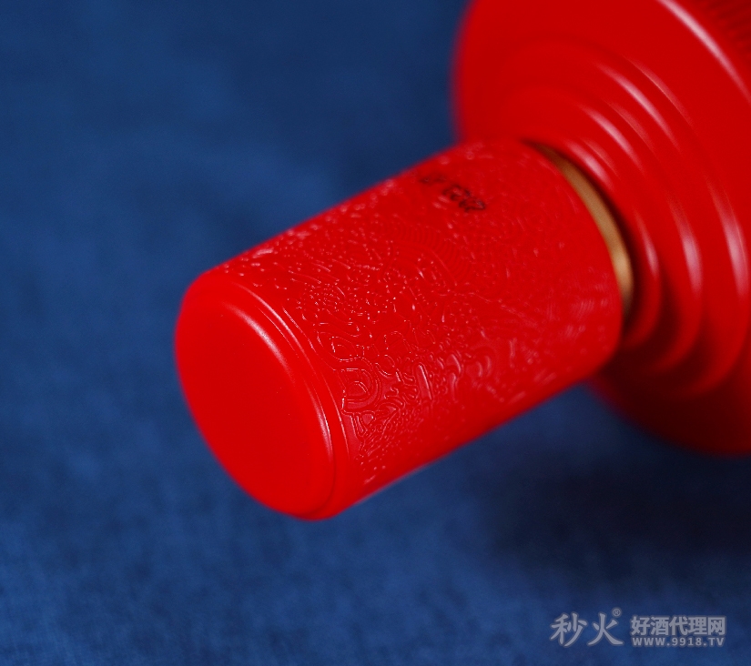 怀庄酱香型白酒（红瓶）