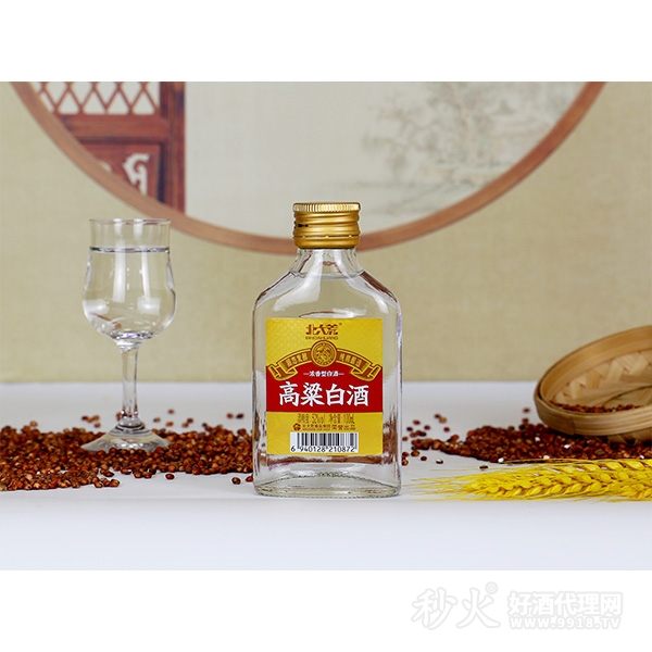 北大荒浓香型52度高粱白酒100ml